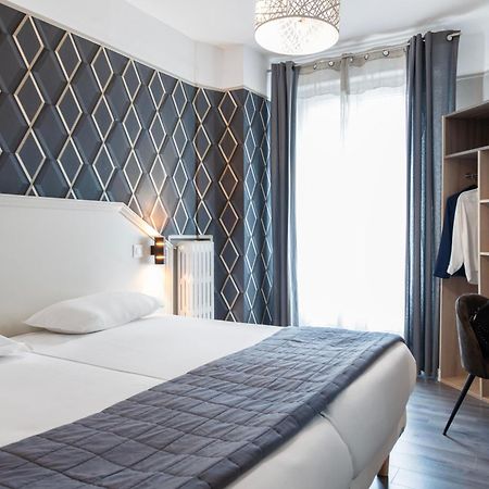Hotel Ambassadeur Paris Bagian luar foto