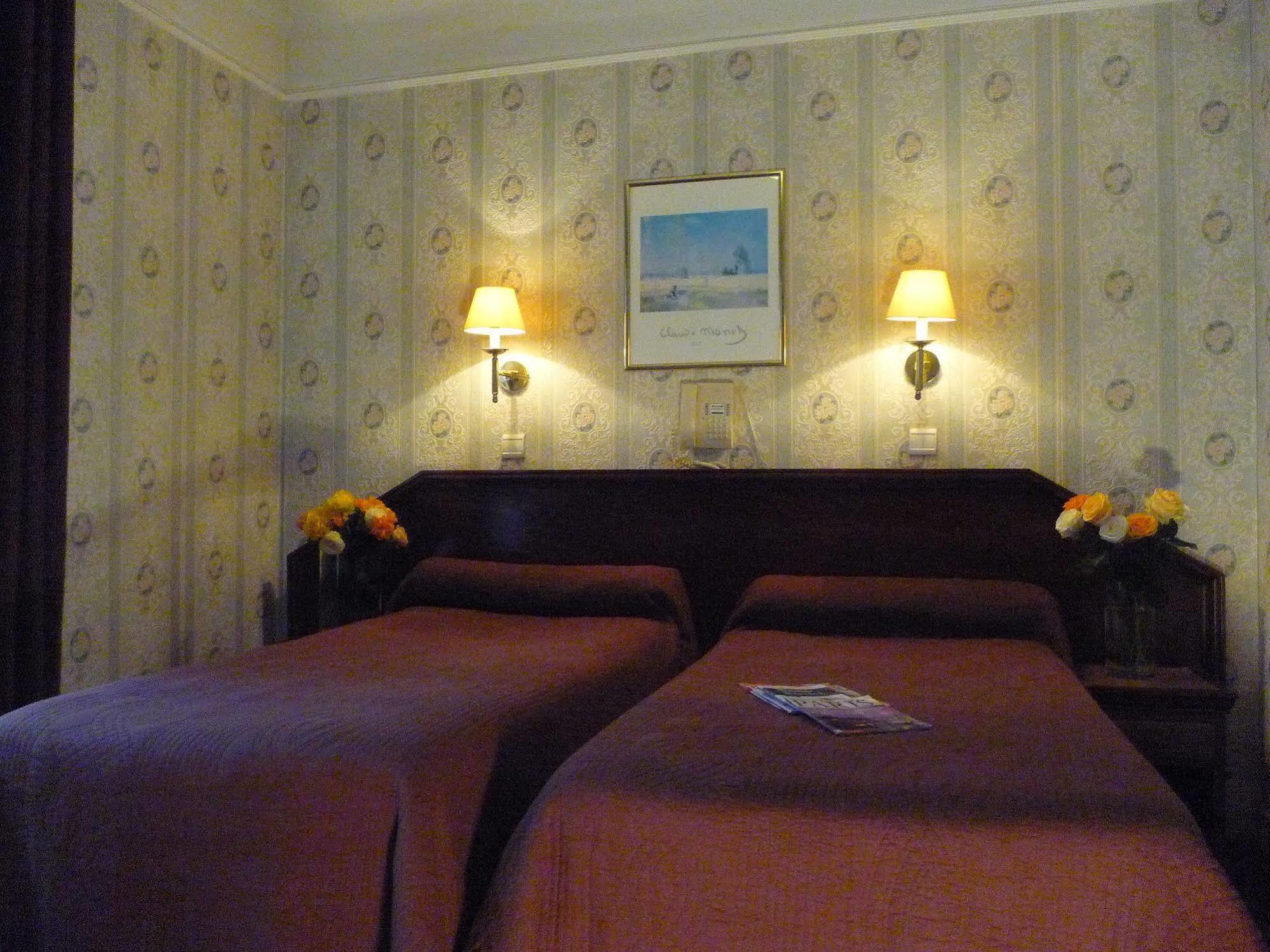 Hotel Ambassadeur Paris Bagian luar foto