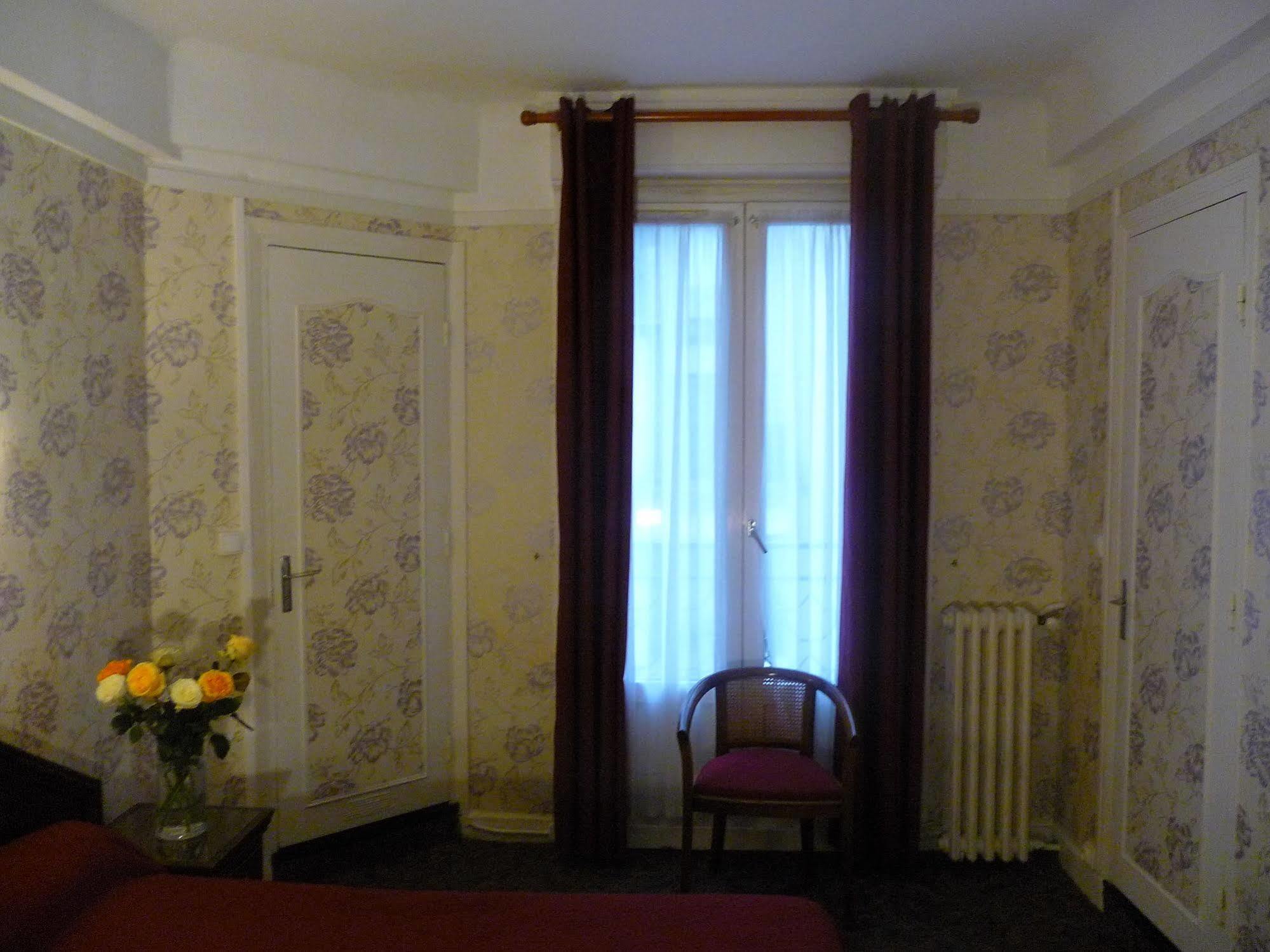 Hotel Ambassadeur Paris Bagian luar foto