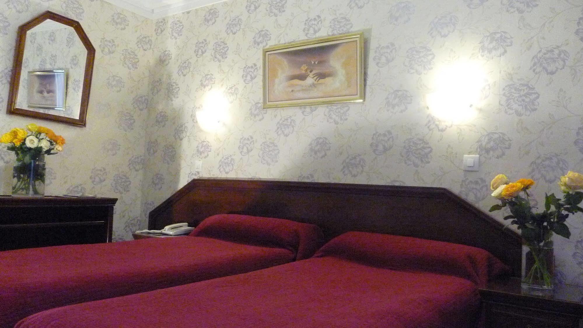 Hotel Ambassadeur Paris Bagian luar foto
