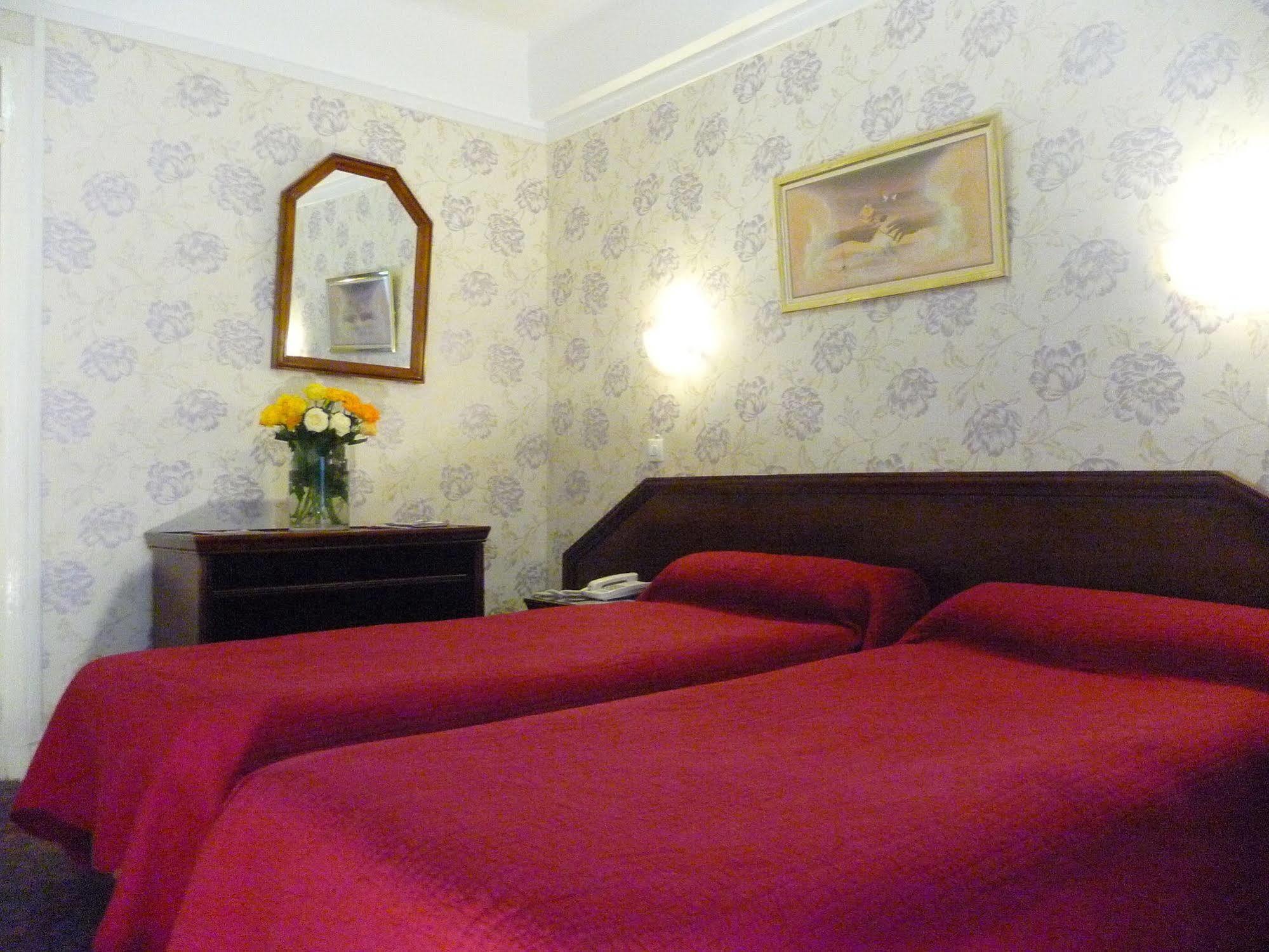 Hotel Ambassadeur Paris Bagian luar foto